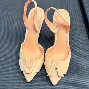 Vince Camuto Beige Slingback Pointed Toe heels